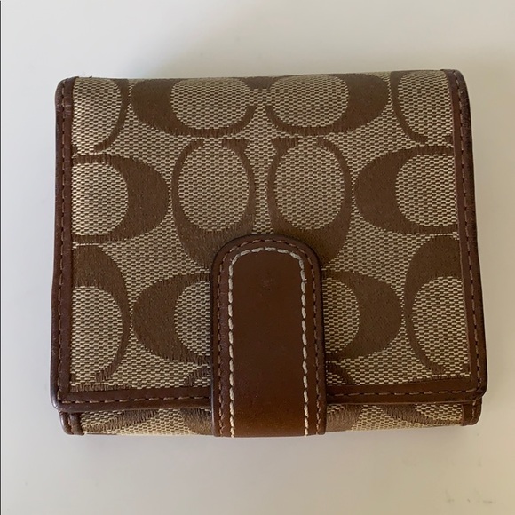 👝Mini Authentic Coach Monogrammed Wallet👝 - Picture 3 of 8